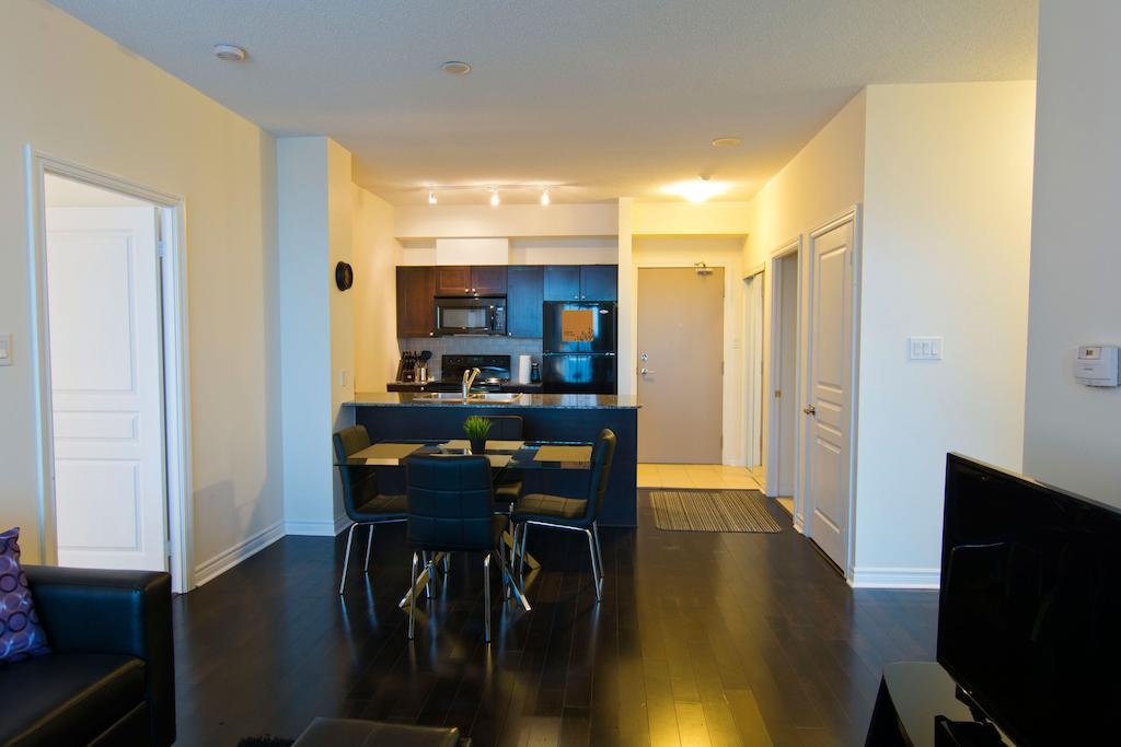 Maplewood Furnished Suites Mississauga Eksteriør billede