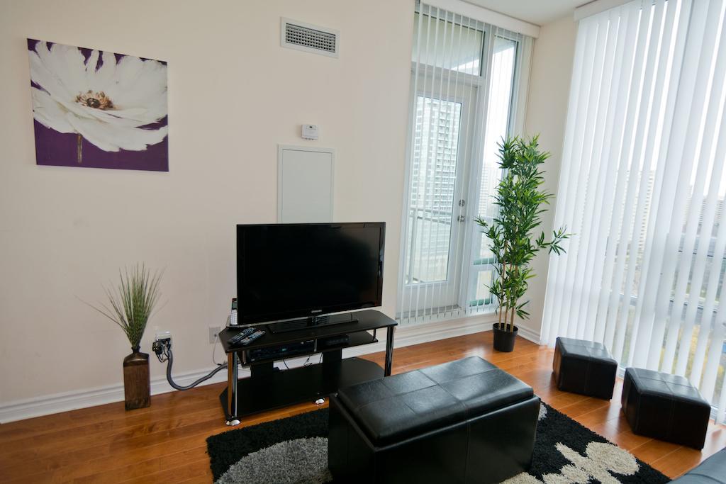 Maplewood Furnished Suites Mississauga Eksteriør billede